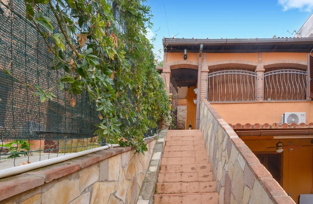 Pet friendly apartment in Solanas