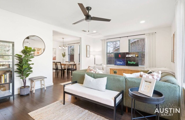 Pet Friendly ATX Escape + Game Room + Free Parking