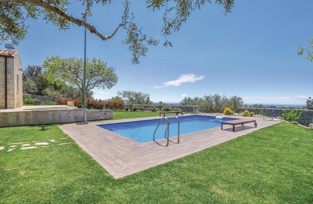 Pet friendly home in Modica