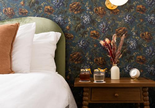 Petit Soleil - Bed, Breakfast and Bar