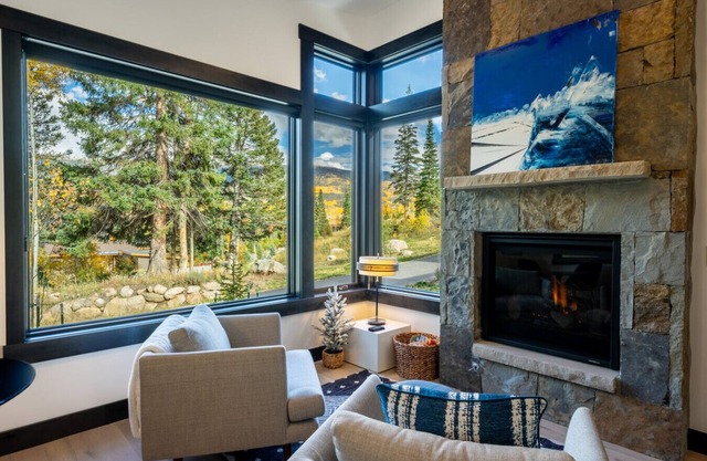 Pika Point - 1BR Casita, Mountain Views, Backs to National Forest