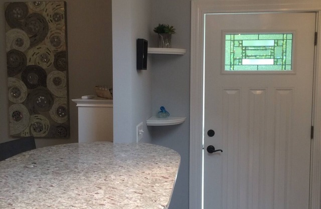 Pine Point Beach - Private, quaint, charming space