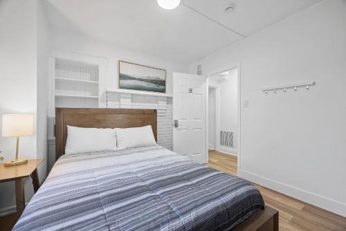 Pittsburgh Shadyside 3E Stylish and Bright Private Bedroom with Shared Bathroom