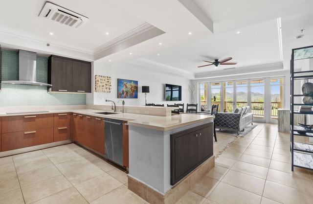 Plantation Villa in the Dorado Beach Club and Resort. Golf Cart Included.