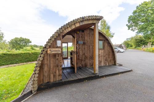 Pod1 - Powys River Pods - Pet Friendly Glamping Pod Builth Wells Powys Wales