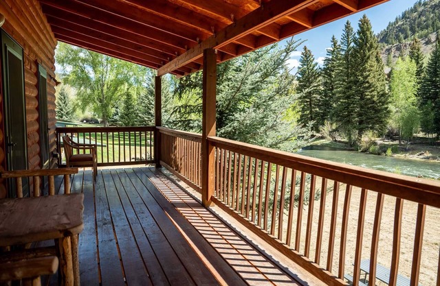 Poppy's Place - Roomy Duplex Sitting Along the Lake Fork of the Gunnison