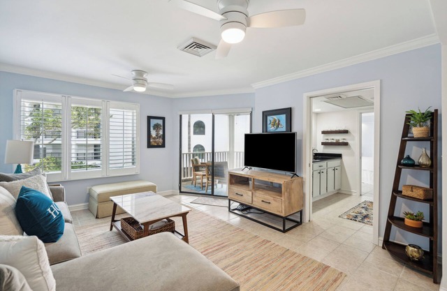 Port O Call G202: 1 BR, 1 BA Condominium in Isle of Palms, Sleeps 4