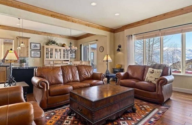 Powder Mtn Wolf Den TR11|Ski Retreat |Dog Friendly