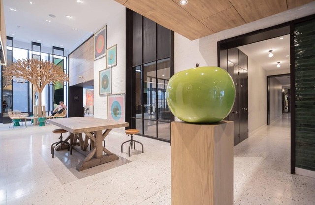 Premium accommodation Chile-Espana Station