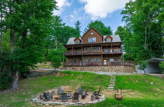 Private 7-Acre Sanctuary: Long-Range Views, Hot Tub & Game Room