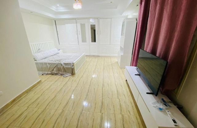 Private Apartment In Villa Zayed