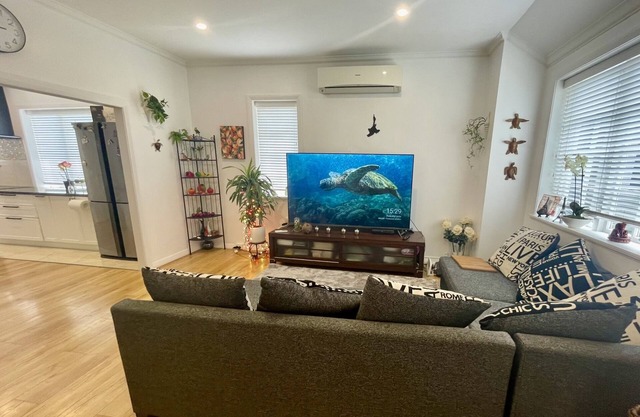 Private Garden Oasis Near the Beach