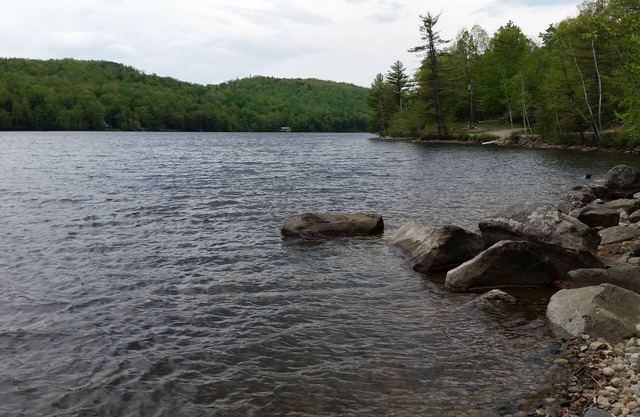 Private lake access on Howard Pond