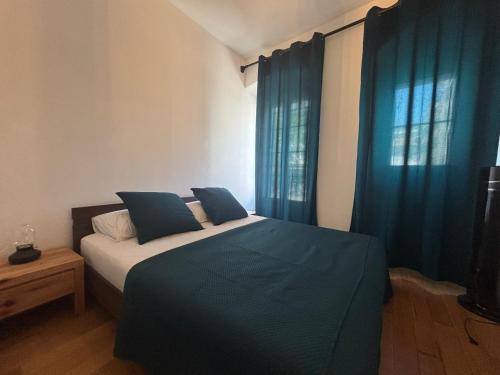 Private Room in Central Vevey Shared Kitchen & Bathroom