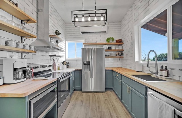 *PROMO* Trading Post | 5-Star Grand Canyon Stay