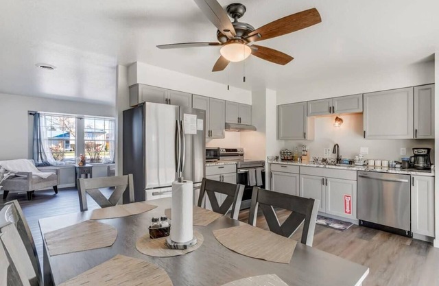 Pueblo Place, Near Riverwalk w/Firepit