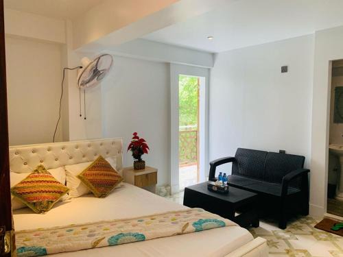 Purbachal Nijhum Polli Resort