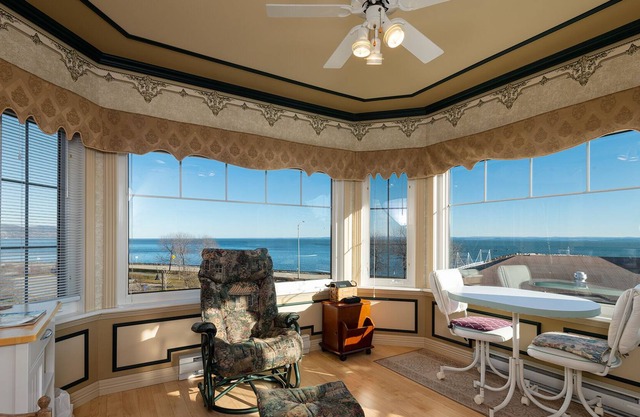 QUA-15 (On foot from the Casino de Charlevoix)