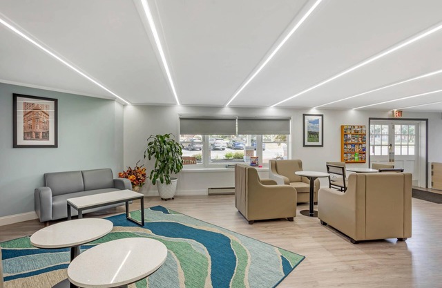 Quality Inn Smoketown - Lancaster Area