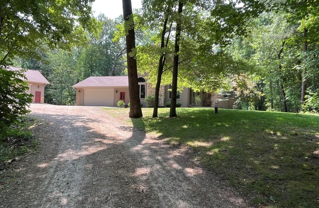 Quiet relaxing wooded property.