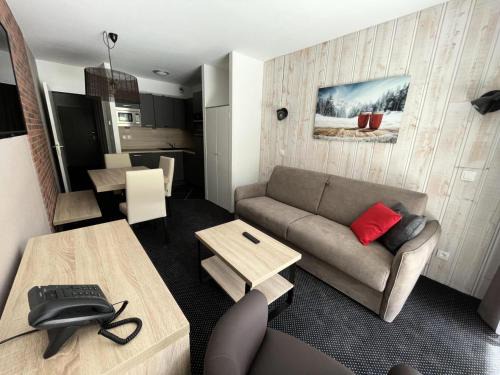 Résidence Le Portillo - Piscine - Studio pour 4 Personnes MAE-5313