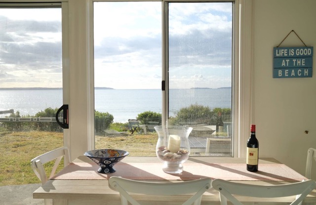 Rare Absolute Beachfront Cottage - Jervis Bay Views