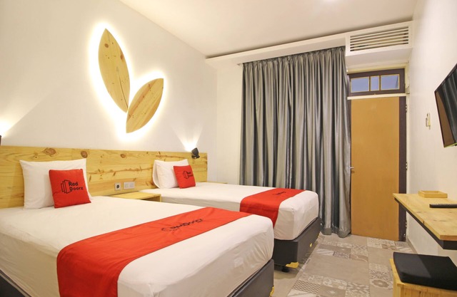 RedDoorz near Pojok Beteng Prawirotaman