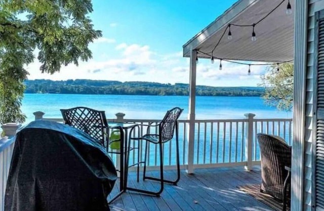 Reflections on Keuka