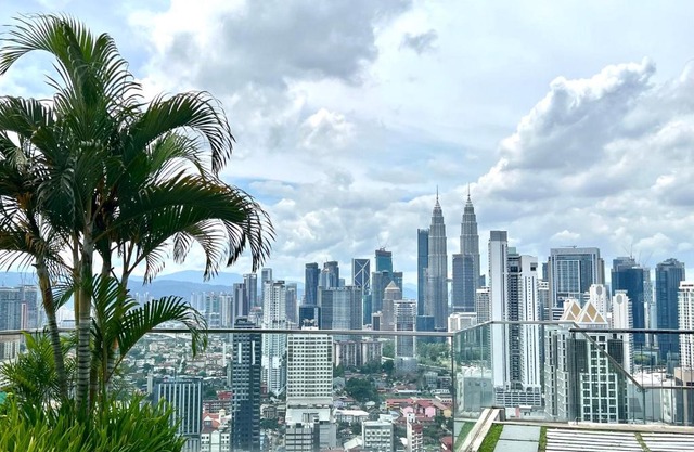 Regalia sky pool klcc by pasira home