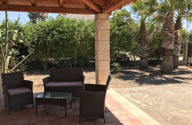 Reitani: House with garden in St. Lawrence between Vendicari and Marzamemi