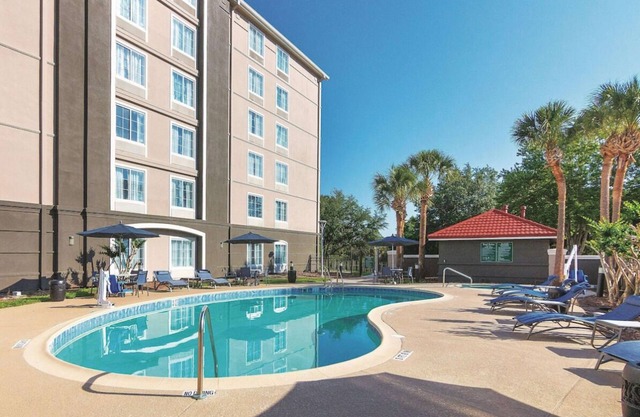 Relax and Unwind! Pet-Friendly Property, Onsite Pool, Free Breakfast