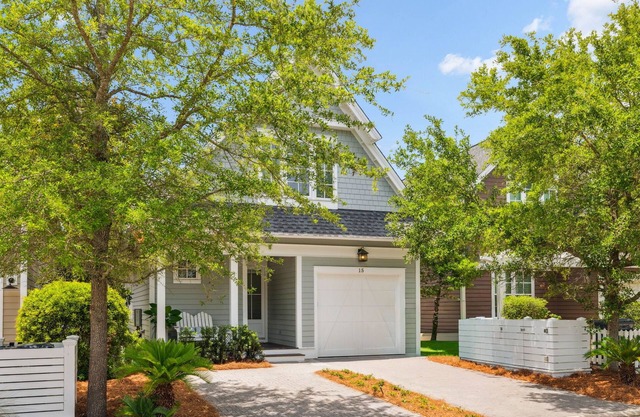 Relax in Style at this Peaceful Cottage with Zero-Entry Pool Access & 4 Bikes