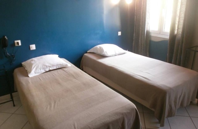 Relax with Superior Comfort in Our Modern | Private Parking & Pets are Allowed