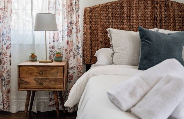 Relaxing | 4Bdrm | Near LU by Saydrajanes Properties