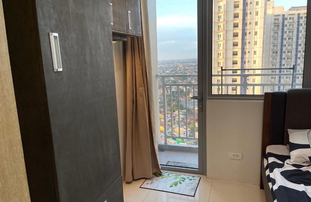 relaxing city view