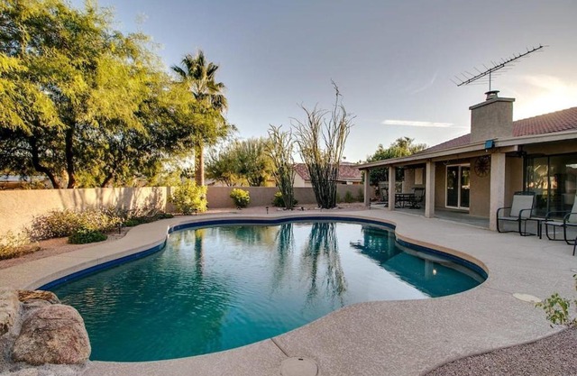 Relaxing Fountain Hills Getaway wPool and Hot tub