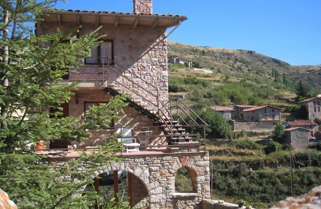 Remarkable 2-Bed Apartment in Castellar de n'Hug