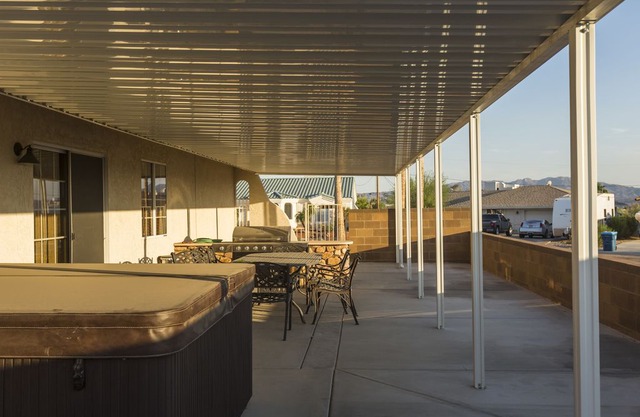 Remodeled Home Close To Windsor And HWY 95