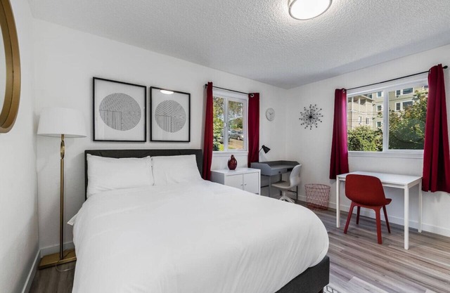 Remodeled Studio in Heart of DT Tacoma - 5