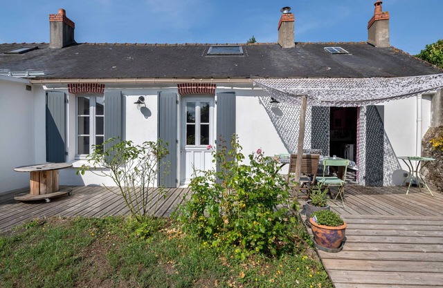 Renovated farmhouse 500m from the center of Pornic for 4