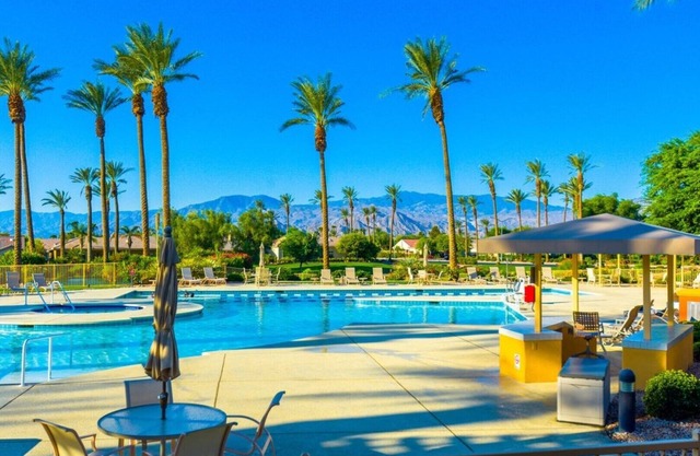Resort like Palm Desert Home