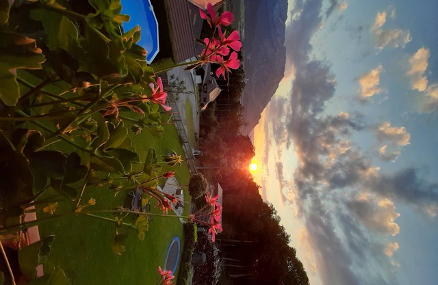 Rest and relaxation with stunning mountain views - Garconniere "Untersbergblick"