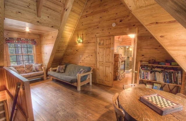 River Rock Retreat 4 Bedroom Home by RedAwning