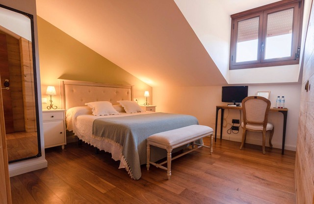 Room 'La Centinela' with Shared Pool, Wi-Fi and Air Conditioning