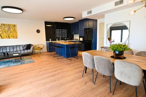 Royal Serenity- 2 Luxury Penthouses together