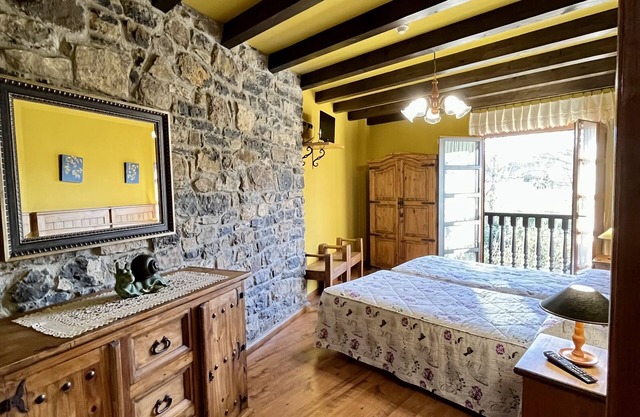 Rural apartment Aptos. turísticos Paseo de la Alameda for 5 people