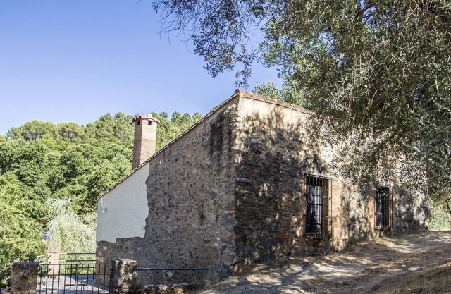 Rural cottage (work shed) located in a Natural Park, perfect for holidays.