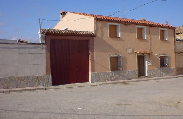 Rural house "casa del cerro" barbecue fireplace patio 350m, river beach 5min