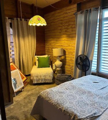 Rustic cabin in the heart of the fields of Pitahaya