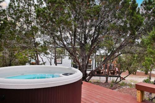 Rustic Cabin on 5 Private Acres with Hot Tub and Fire Pit